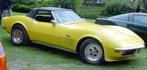 Chevrolet _Corvette